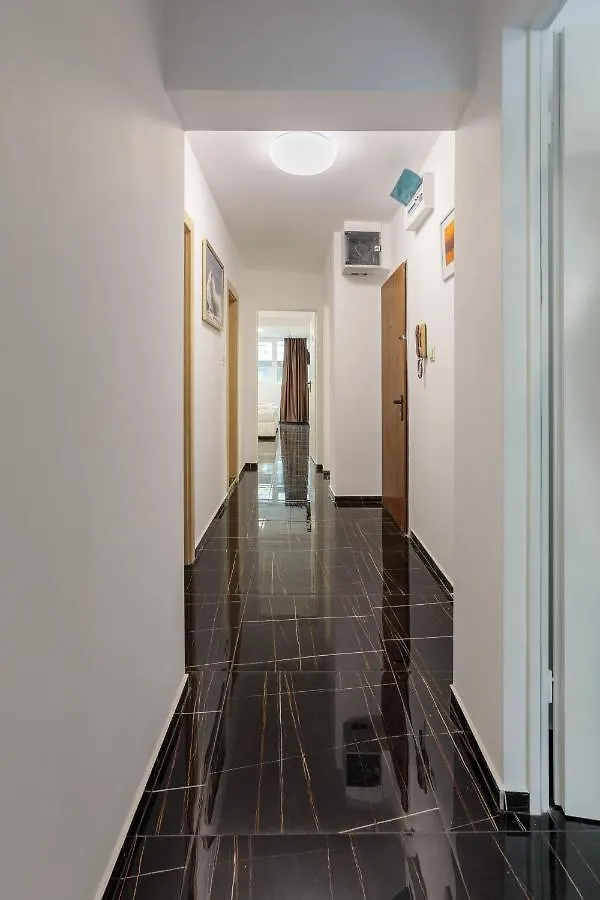Стаи За Гости Пиротска 39 Burgas Homestay